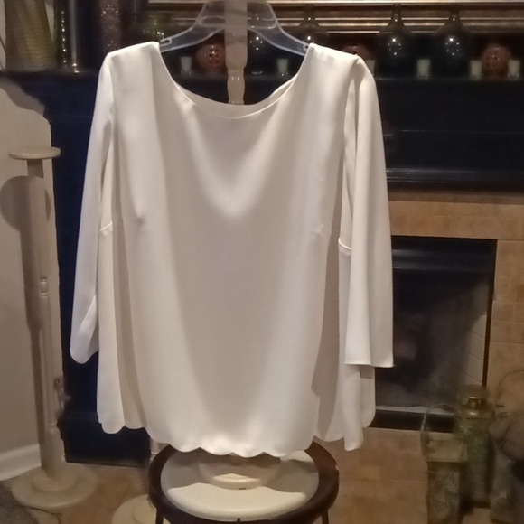 FINAL PRICE TALBOTS ivory 3/4 sleeve blouse w scalloped hem & flap in rear 1X - Picture 3 of 13